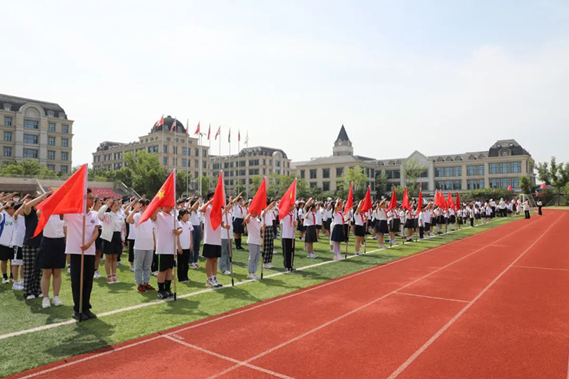 “红围巾促成长，，少先队员心向党”——0029cc金沙贵宾会公学新队员入队典礼